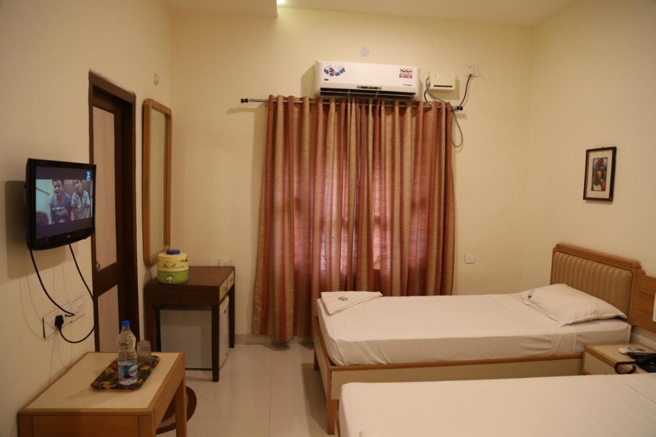 Taramati Baradari 3*