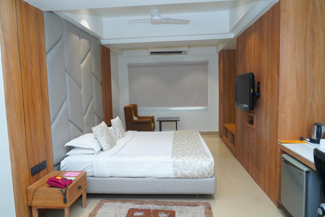 Kinara Grand Hotel Hyderabad