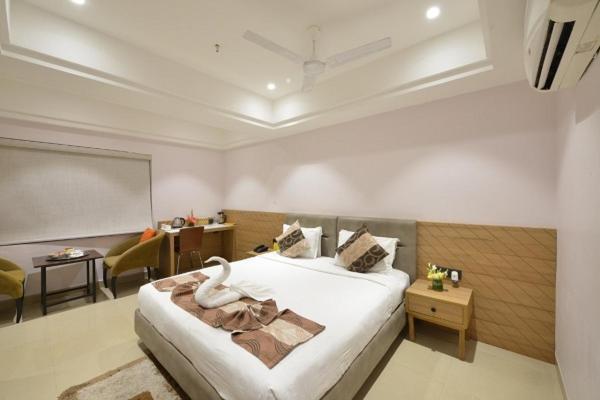 Kinara Grand Hotel