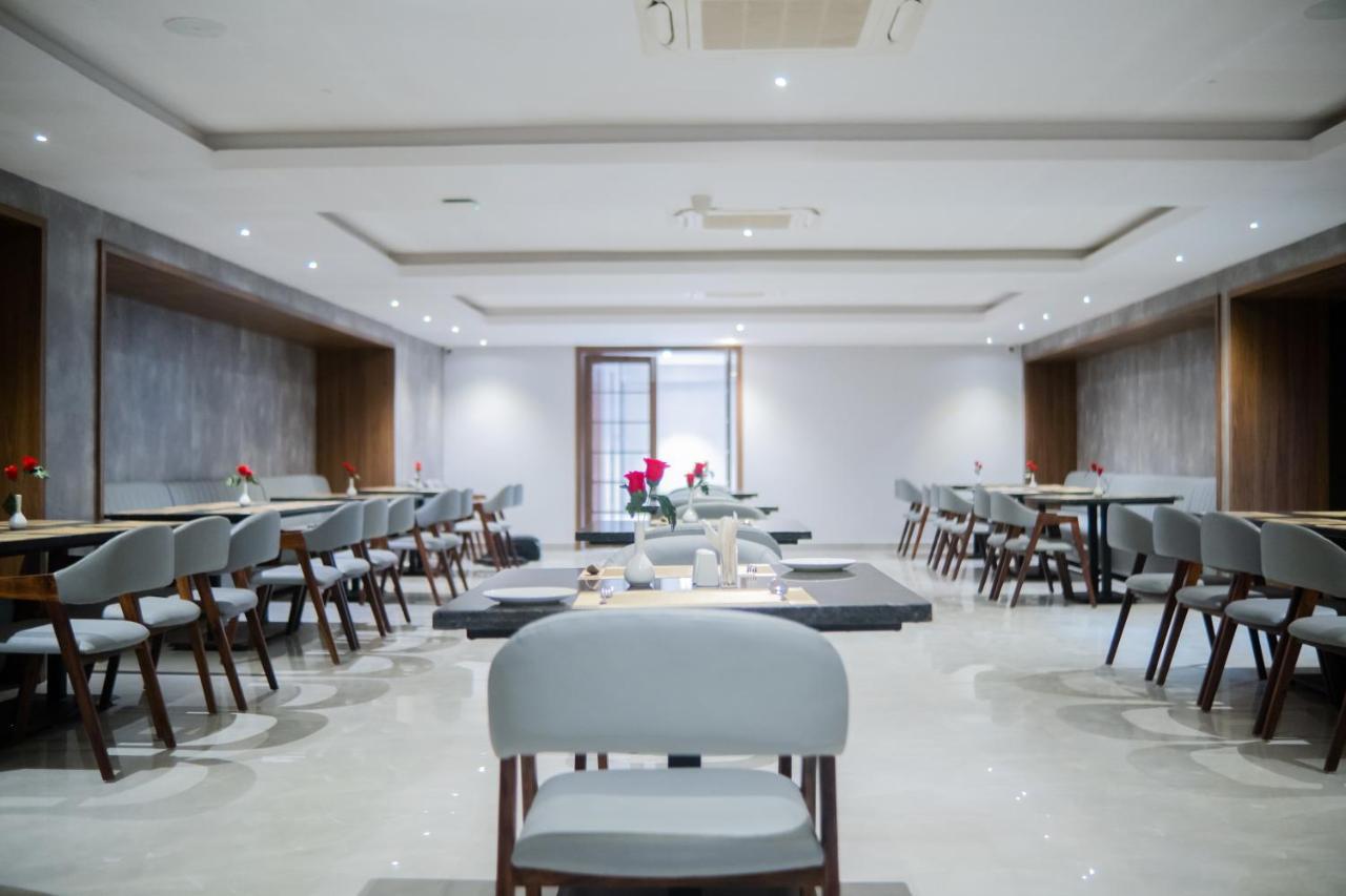 Tulips Grand * Hyderabad