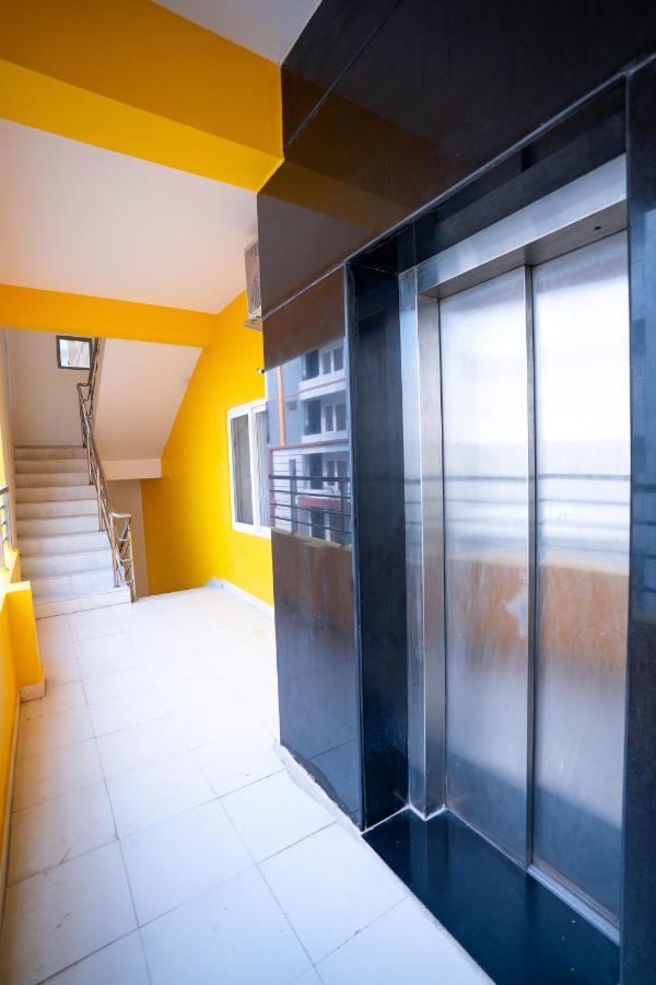 Yellow Bells Signature Hitec 3* Hyderabad