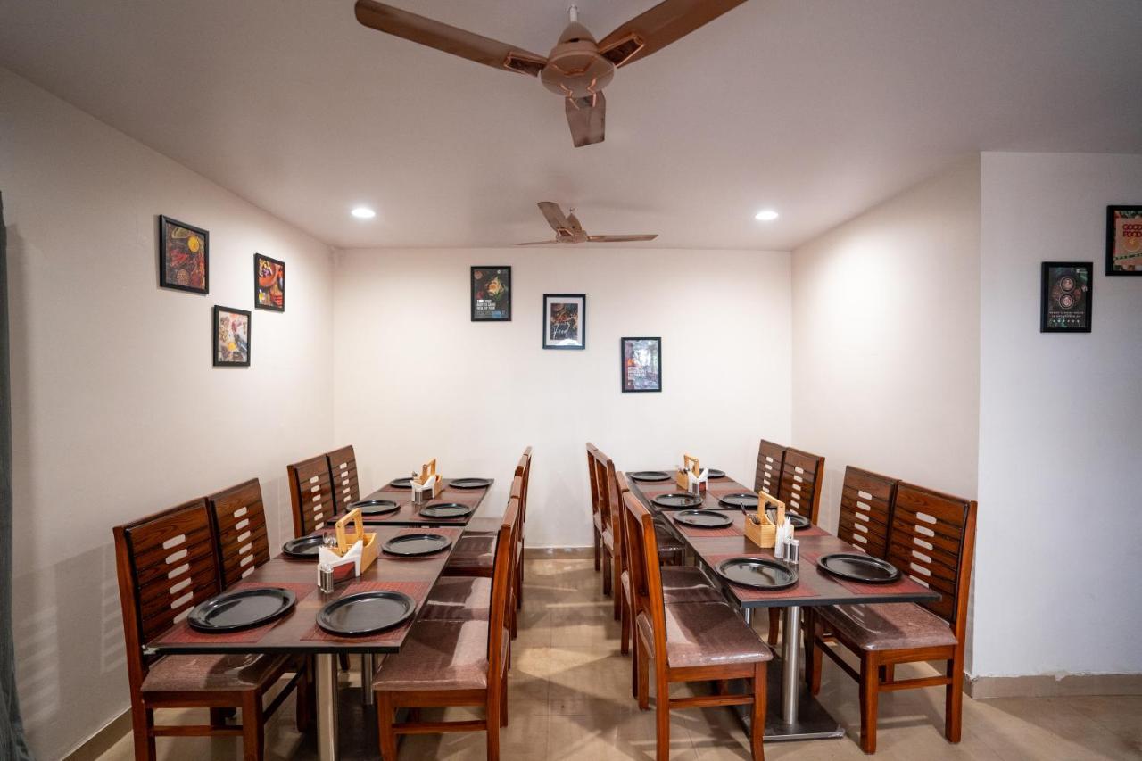 Yellow Bells Signature Hitec Hotel Hyderabad