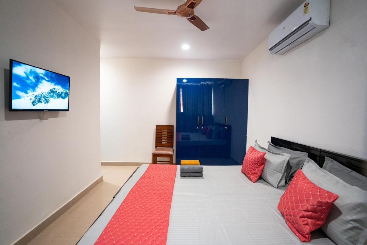 Yellow Bells Signature Hitec Hotel 3*