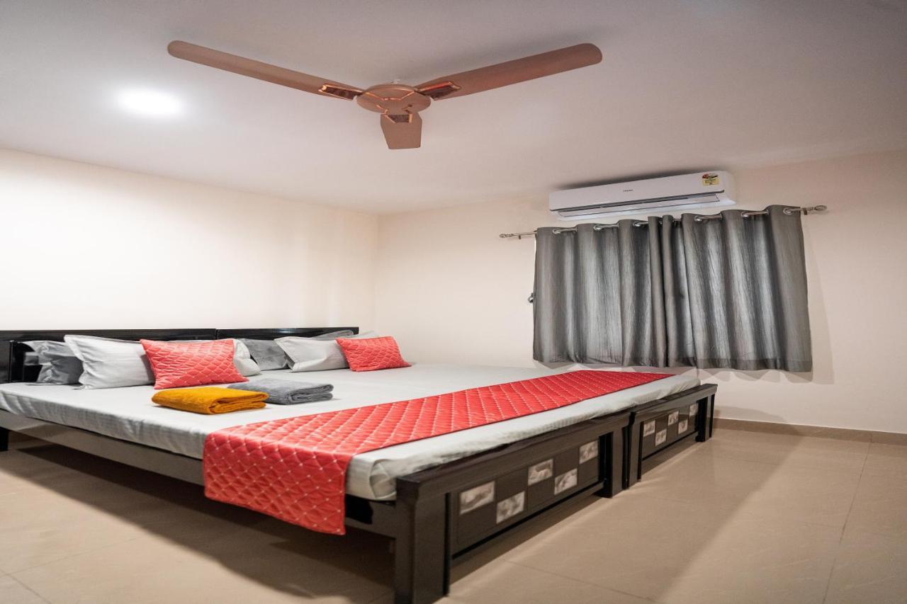 Yellow Bells Signature Hitec Hotel Hyderabad
