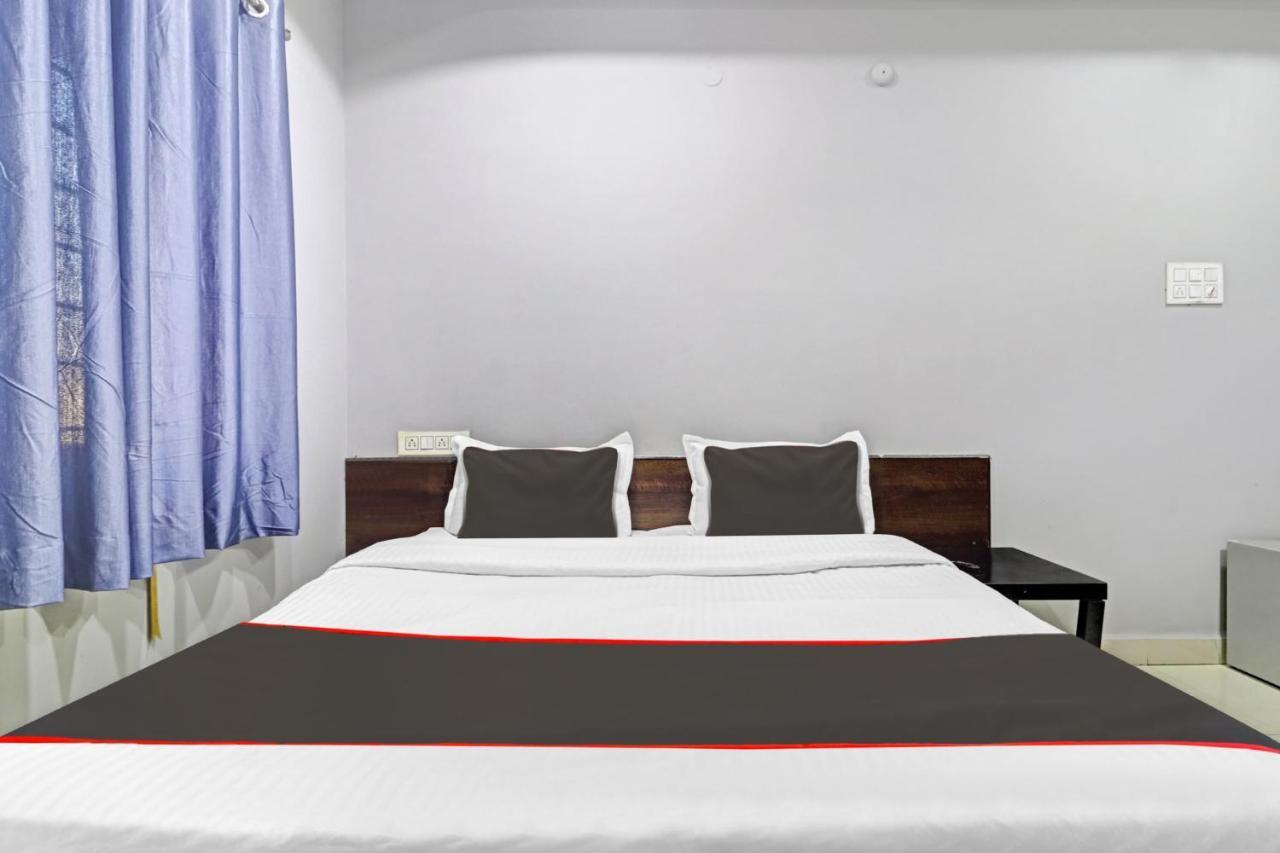 Collection O Ayaansh Residency