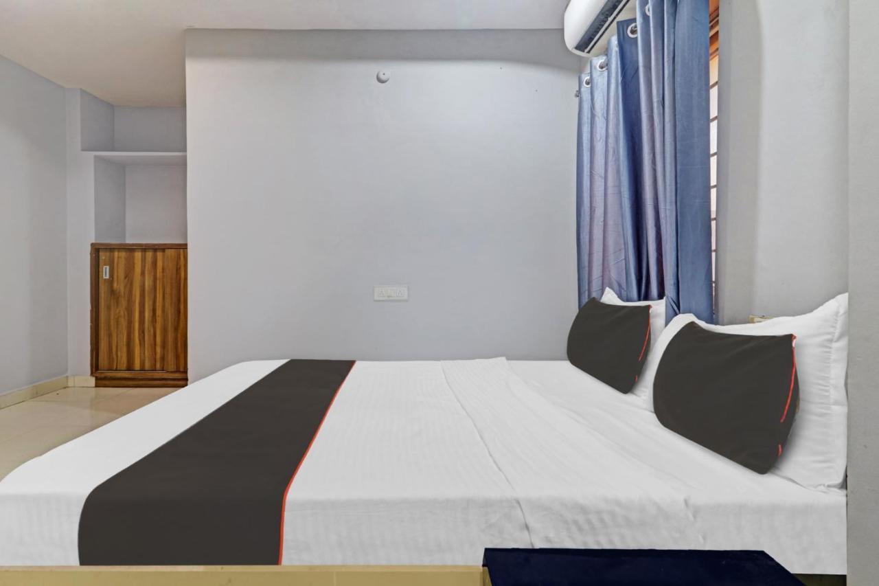 Collection O Ayaansh Residency 3*