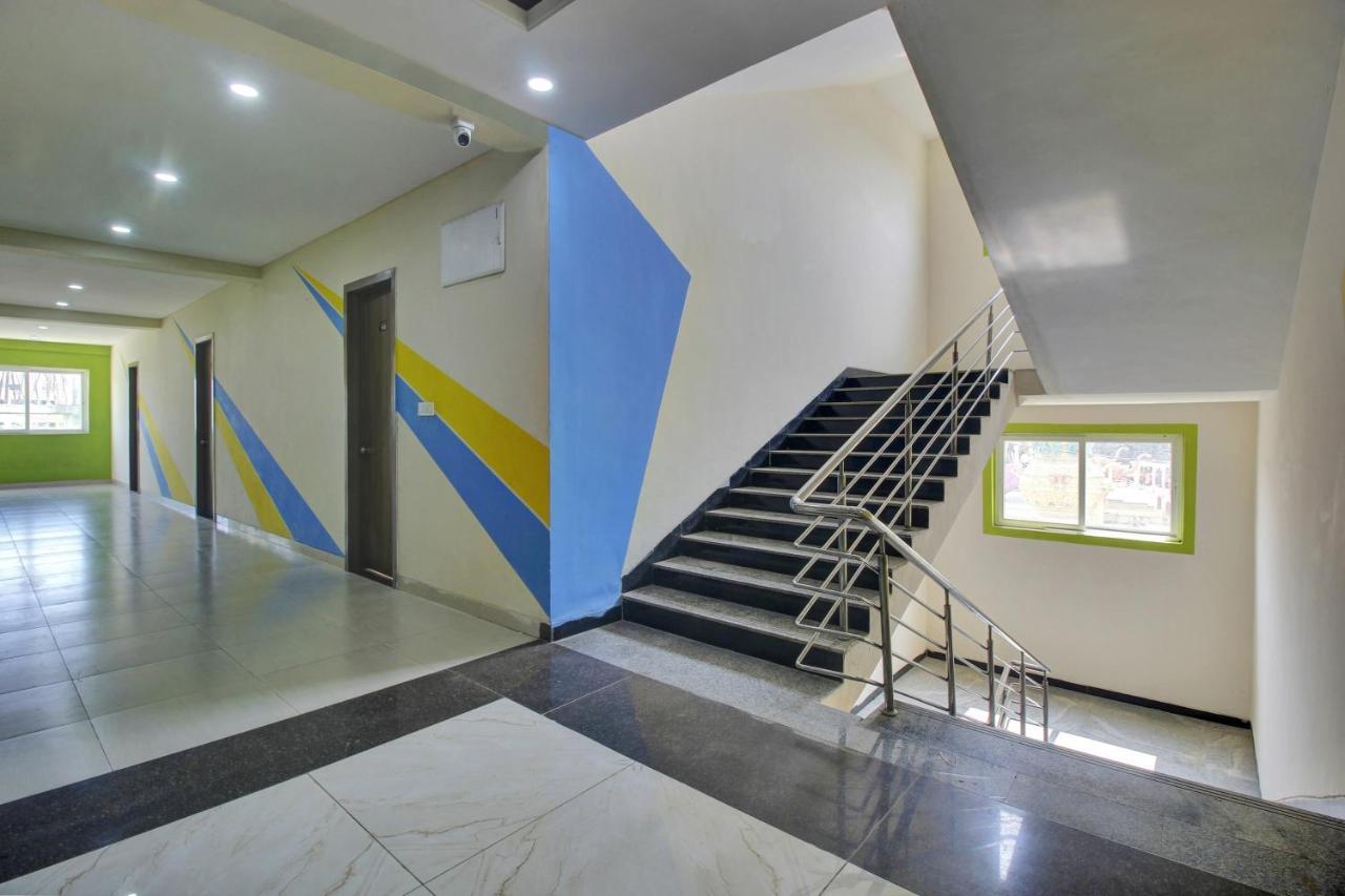 Oyo Flagship High Rise Hyderabad