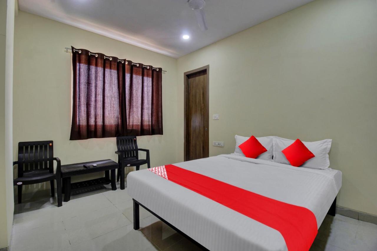 Oyo Flagship High Rise Hotel 3*