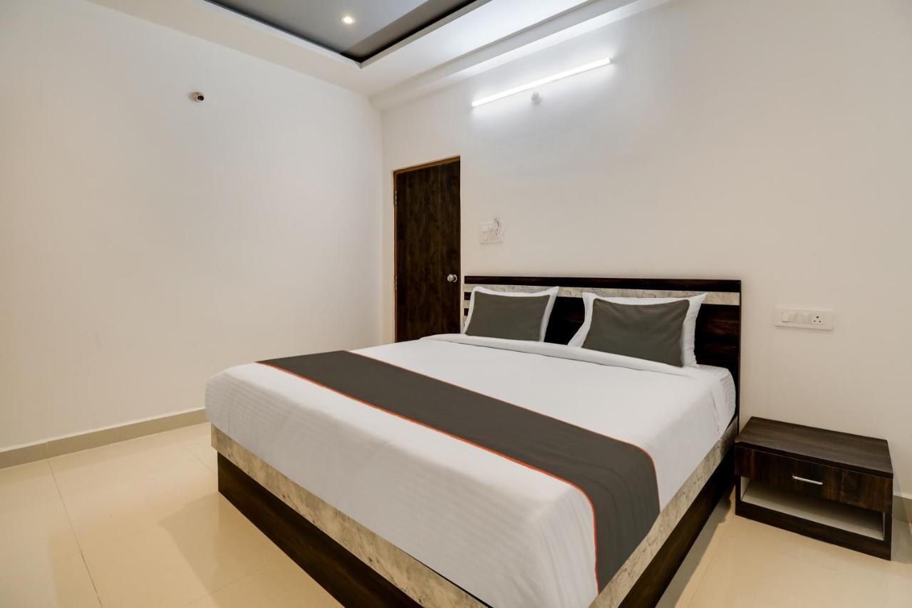 Hotel Collection O Athidhi & 3*