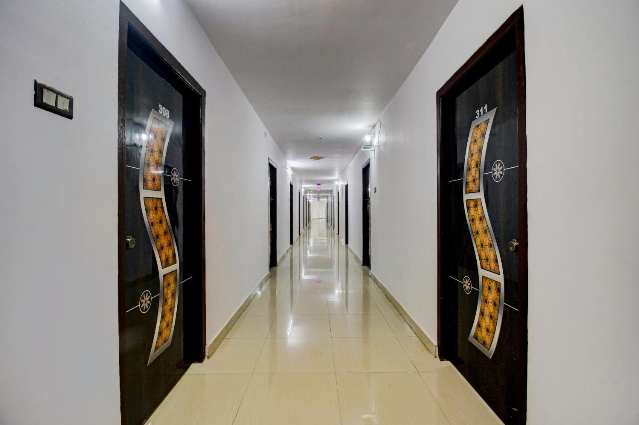 Hotel Collection O High Way Grand Luxury 3*