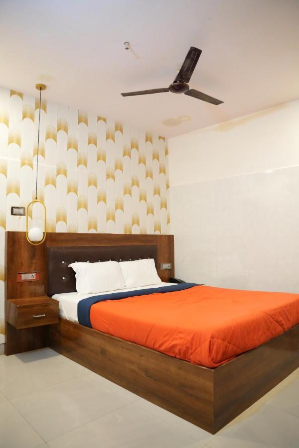 Vaidh Business Hotel 3*