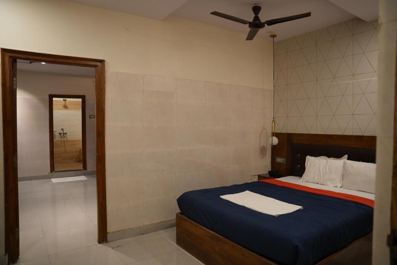 Vaidh Business Hotel 3*