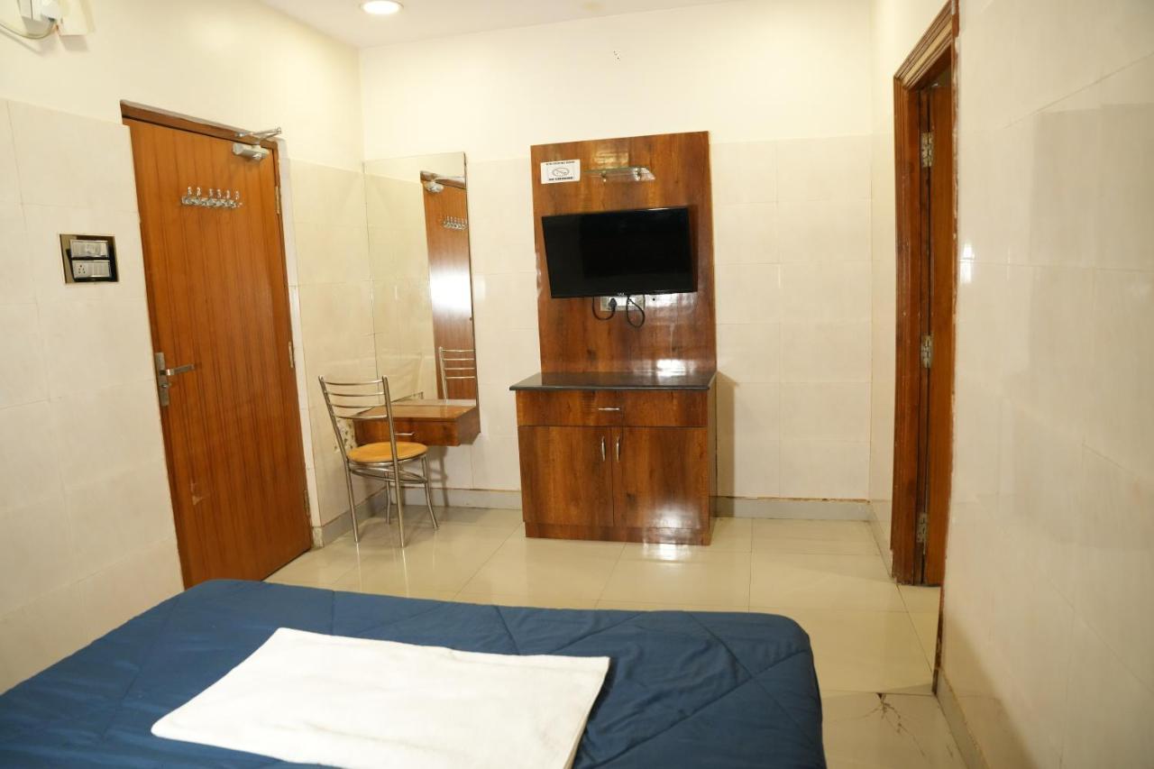 Vaidh Business Hotel 3*