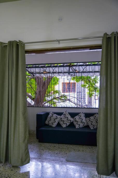 Tourist Friendly -3bhk Ac Near Birla Mandir, * Hyderabad