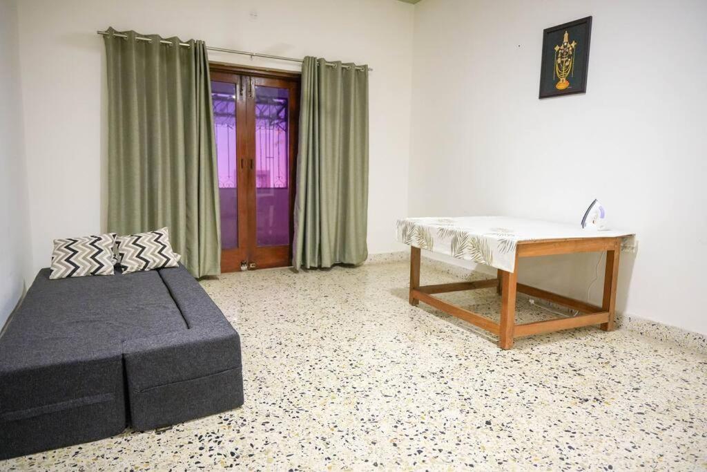 Tourist Friendly -3bhk Ac Near Birla Mandir, *