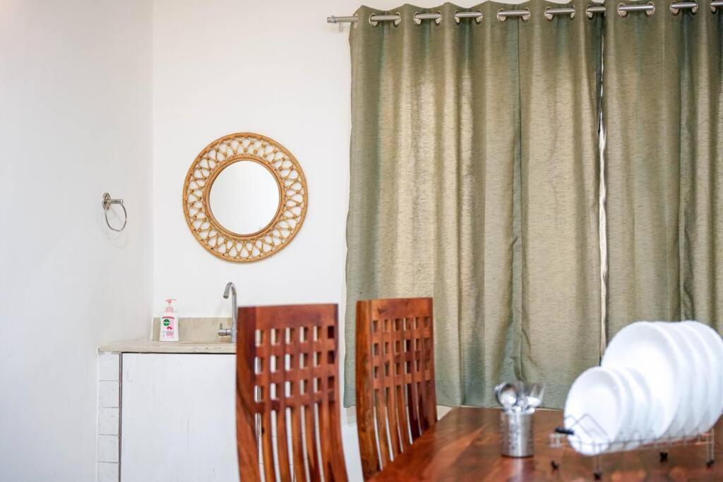 Tourist Friendly -3bhk Ac Near Birla Mandir, *
