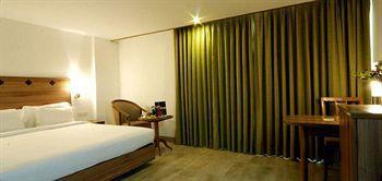 Celestia At Leonia Hotel