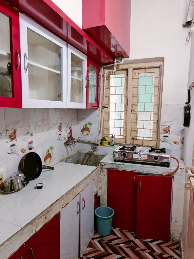 Sai Service Apartment *