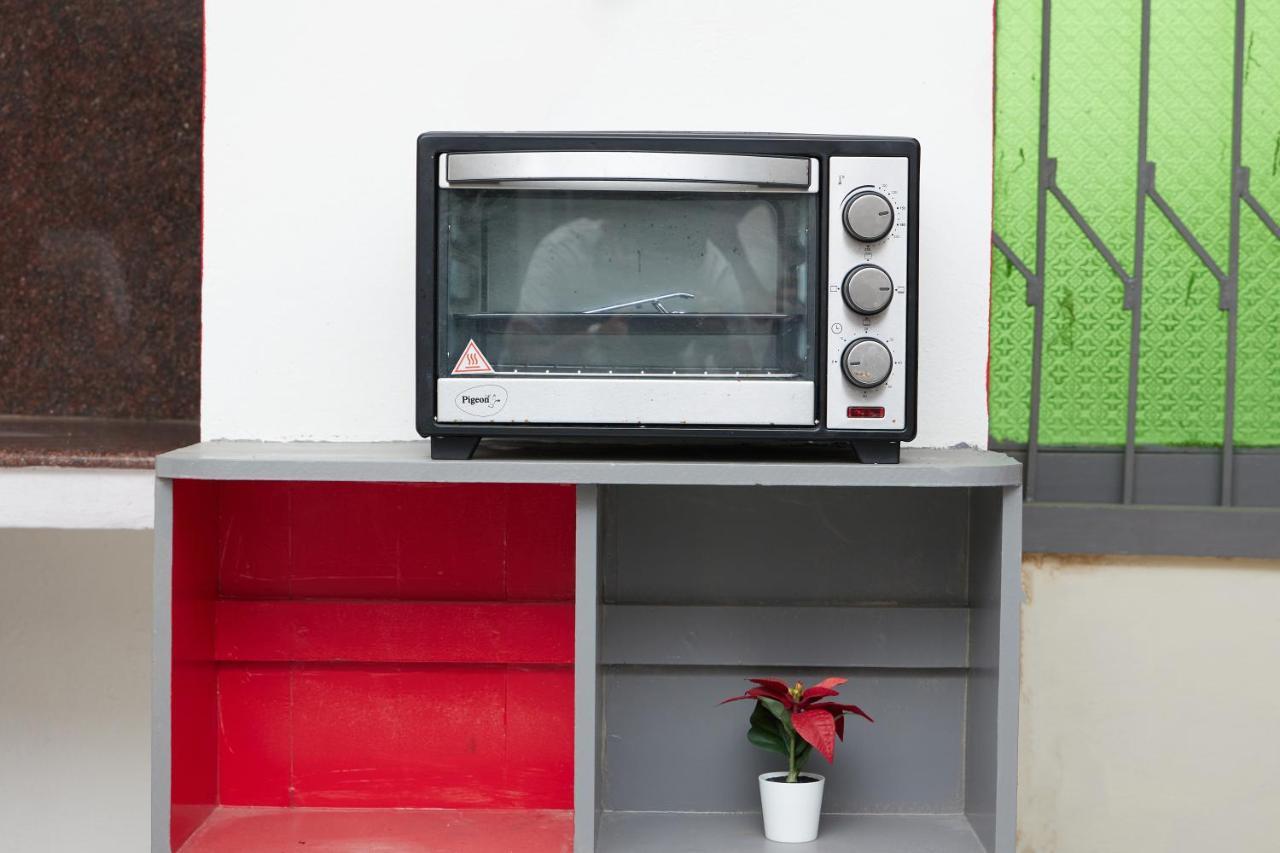 Pent House 2bhk A/c Sr Nagar,