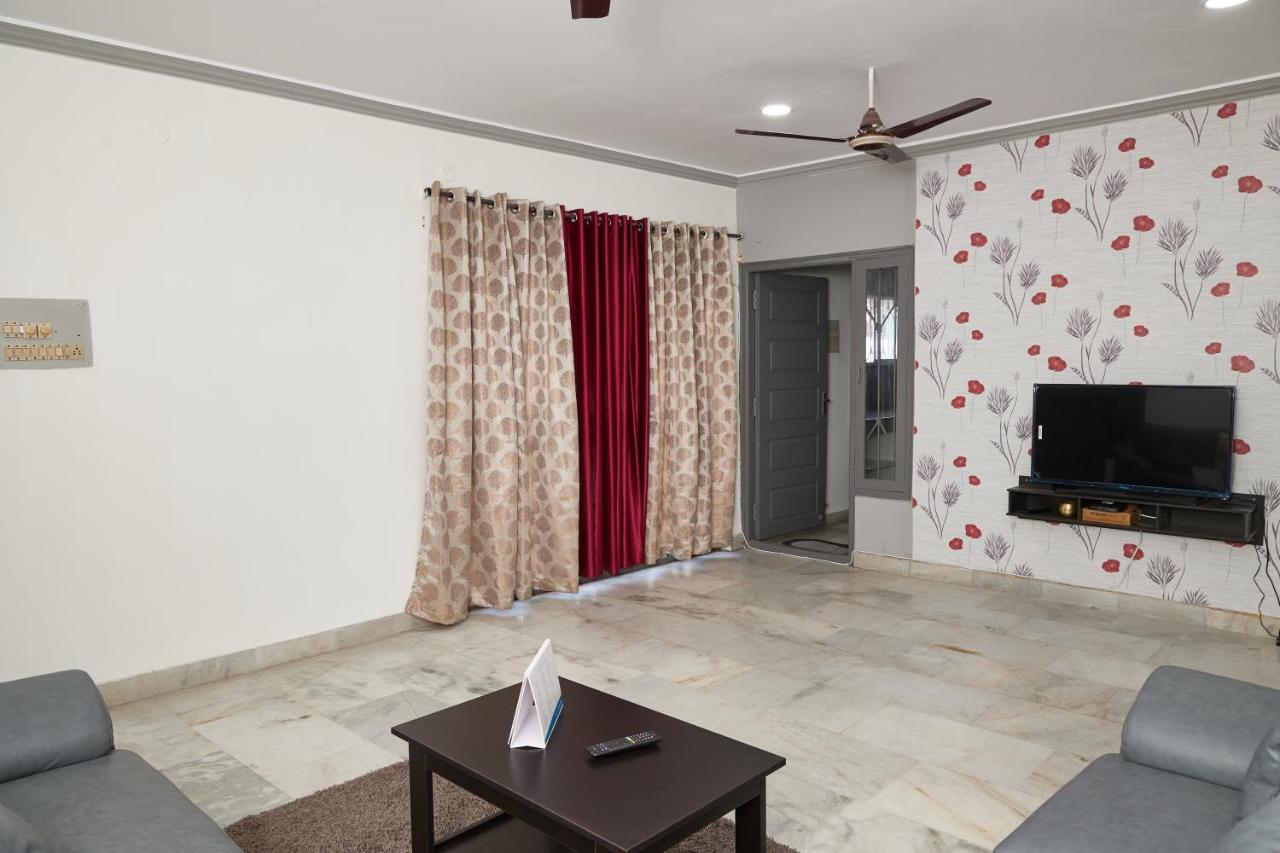 Pent House 2bhk A/c Sr Nagar, Holiday home Hyderabad