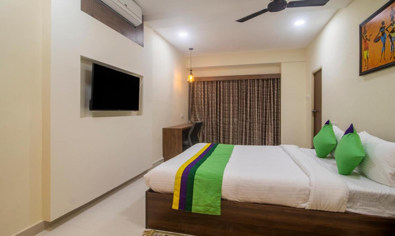 Treebo Navya The Park 3* Hyderabad