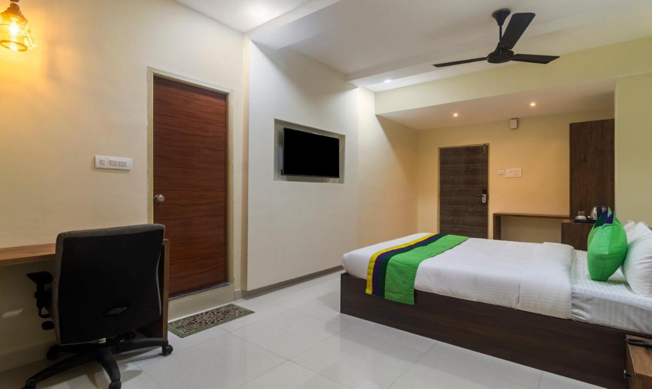 Treebo Navya The Park Hotel Hyderabad