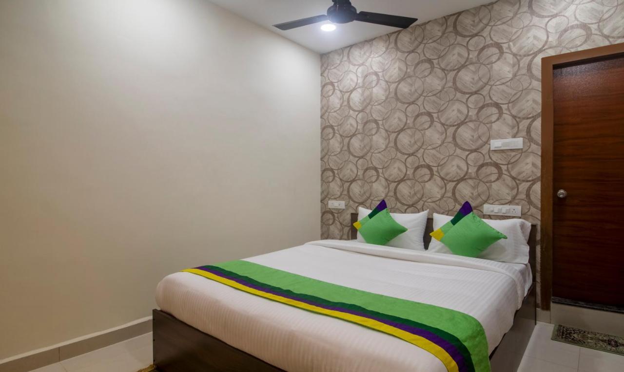 Treebo Navya The Park Hotel