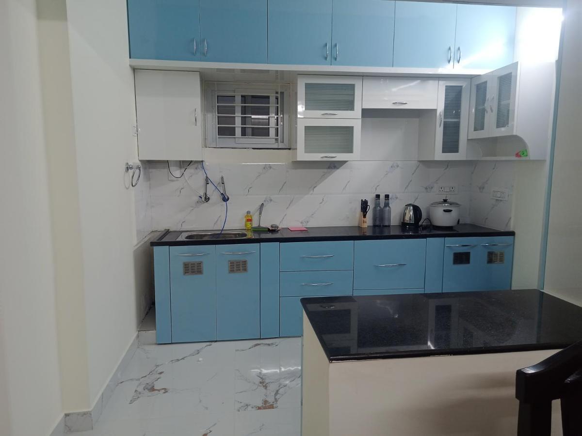 Servostay Kphb Phase 15 New Stunning 3 Bhk - 1st Floor Apartment