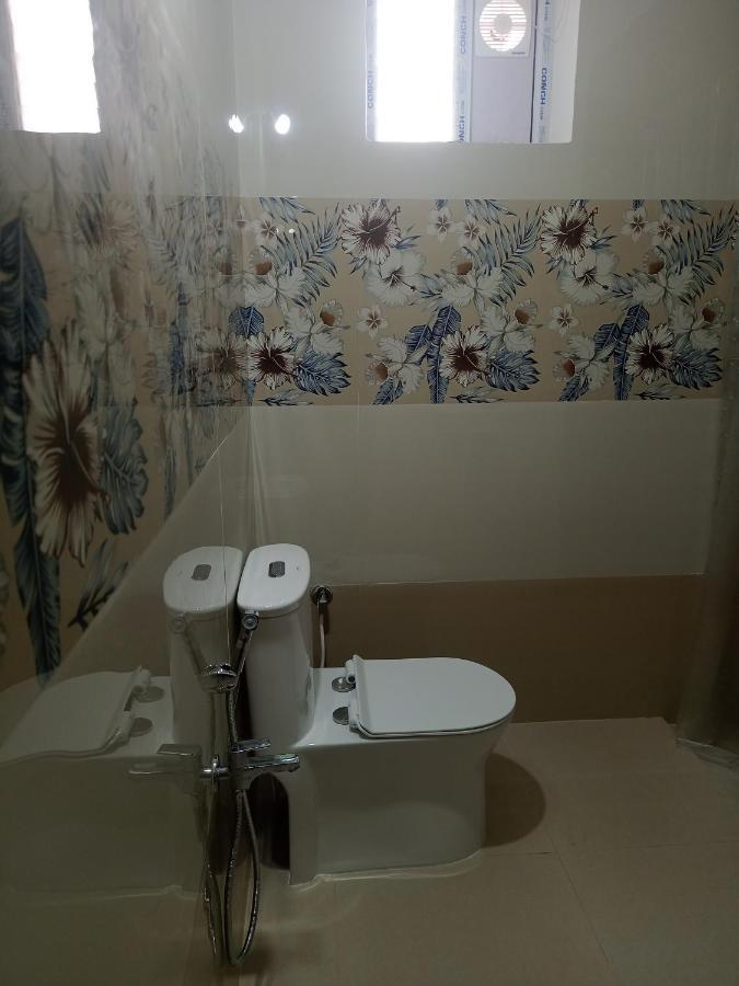 Servostay Kphb Phase 15 New Stunning 3 Bhk - 2nd Floor * Hyderabad