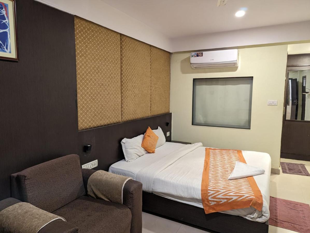 Sk First Transit Shamshabad Hotel