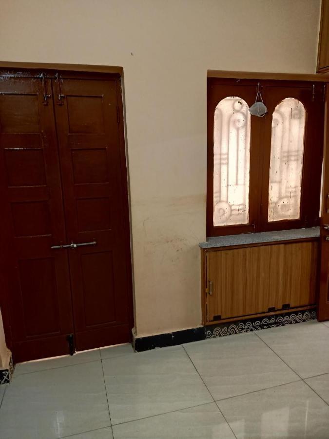 1 Bhk House With Ac Fully Operational Kitchen With Wifi Apartment Hyderabad