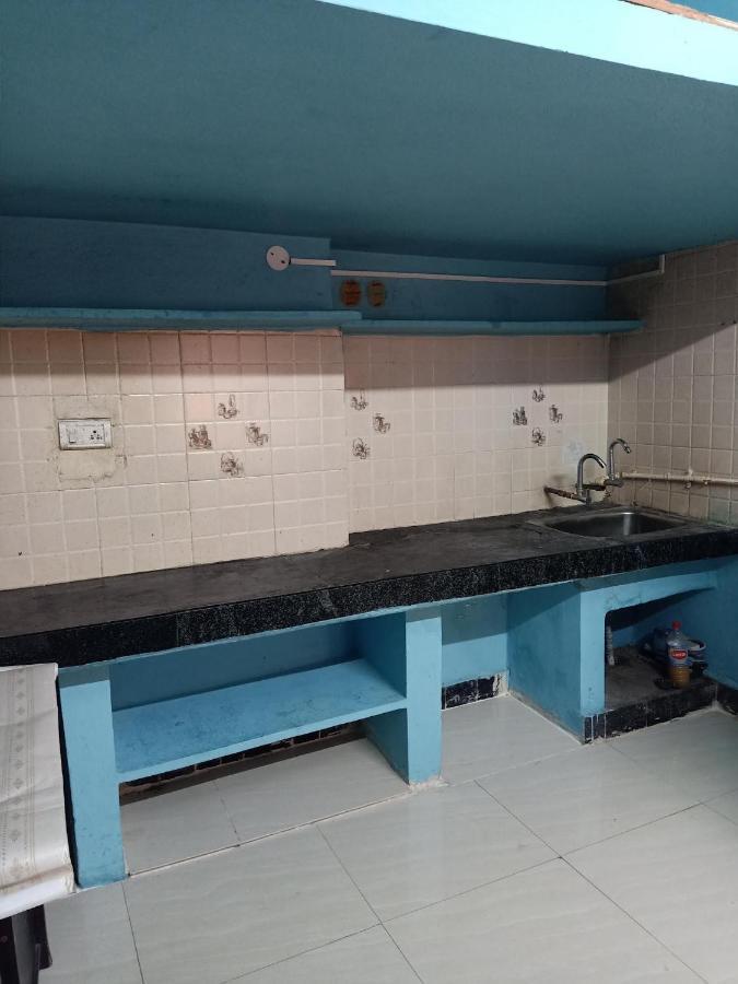 1 Bhk House With Ac Fully Operational Kitchen With Wifi Apartment