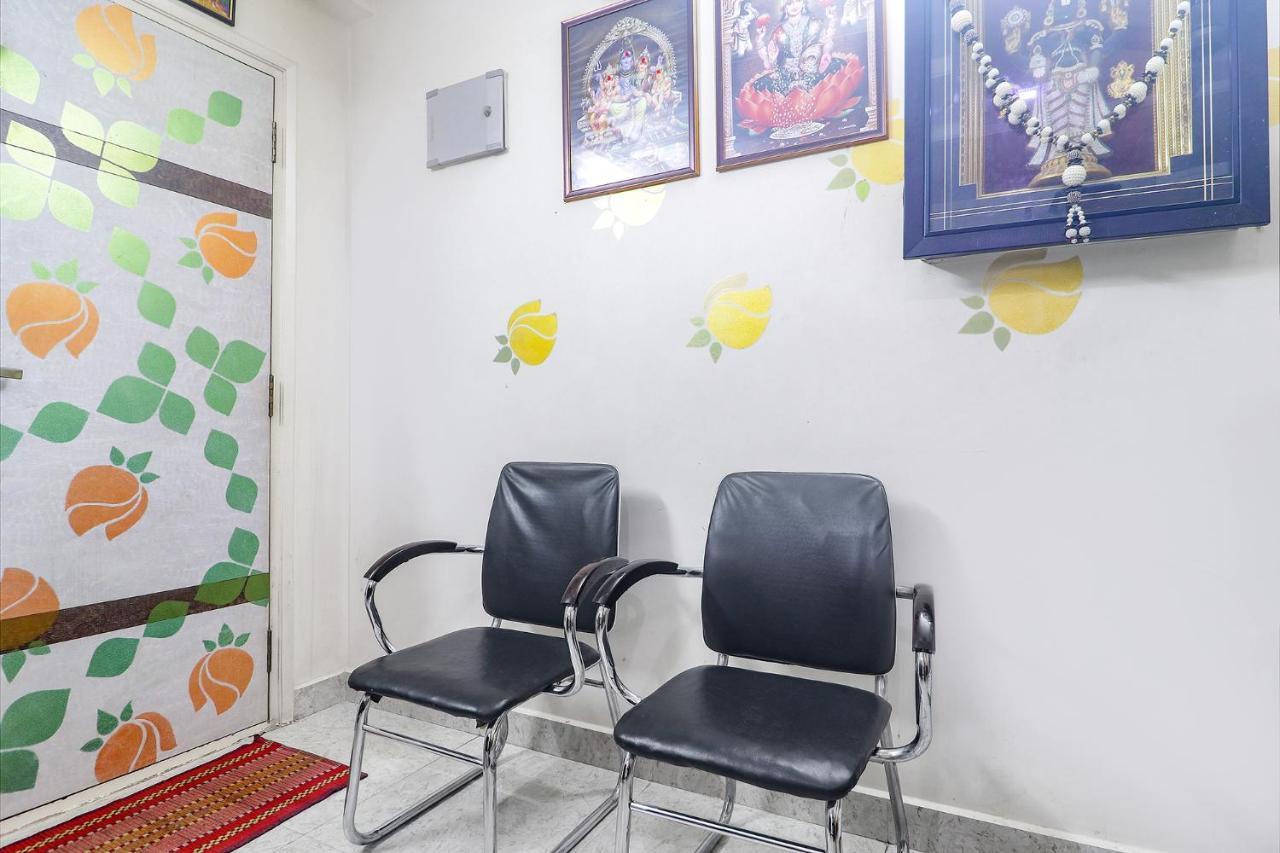 Fabexpress Golden Gate - Hitech Hotel Hyderabad