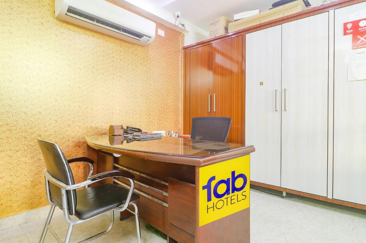 Hotel Fabexpress Golden Gate - Hitech
