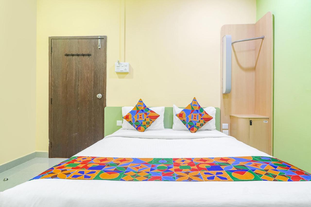 Fabexpress Airport Stay Inn - Nr Hyderabad International Airport, Shamshabad 3* Hyderabad