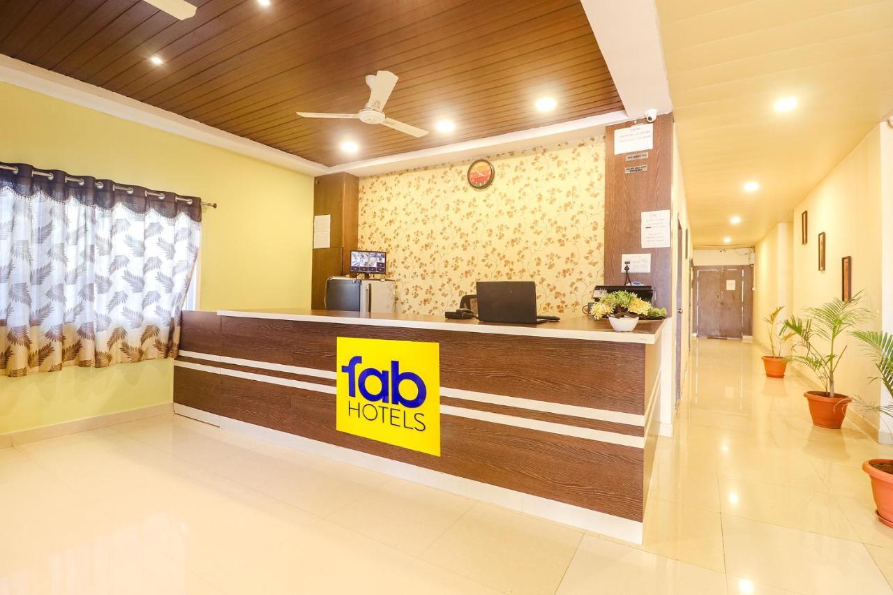 Fabexpress Airport Stay Inn - Nr Hyderabad International Airport, Shamshabad Hotel