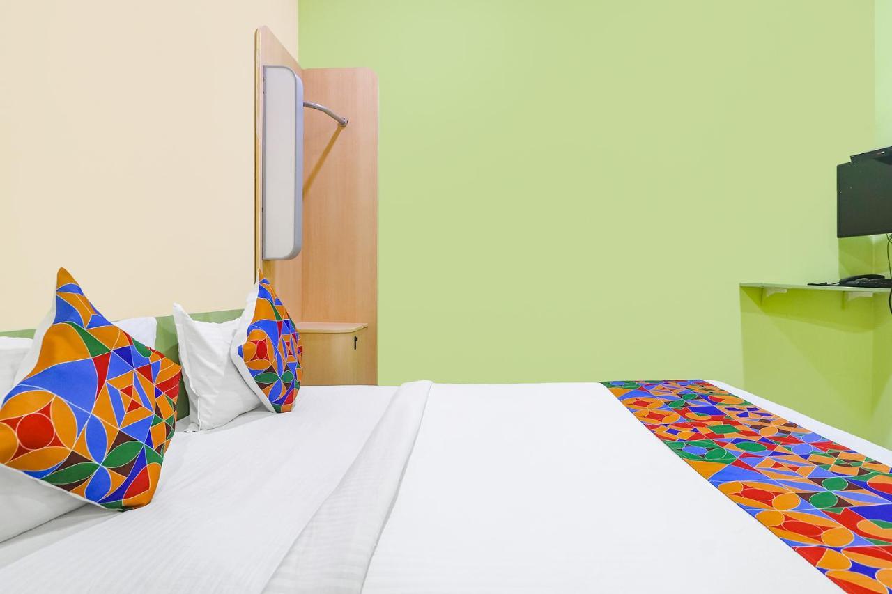 Hotel Fabexpress Airport Stay Inn - Nr Hyderabad International Airport, Shamshabad 3*