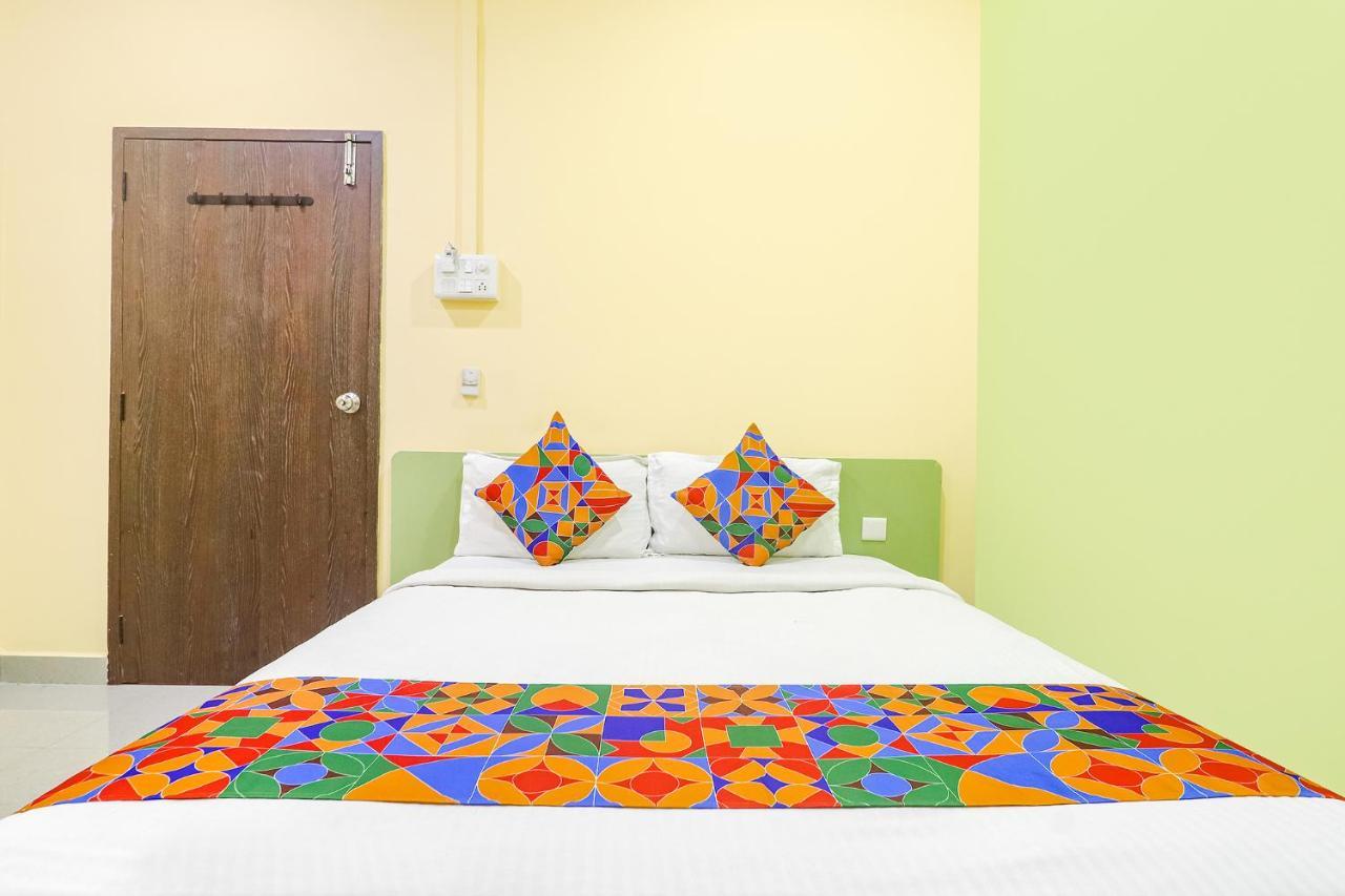 Fabexpress Airport Stay Inn - Nr Hyderabad International Airport, Shamshabad Hotel 3*