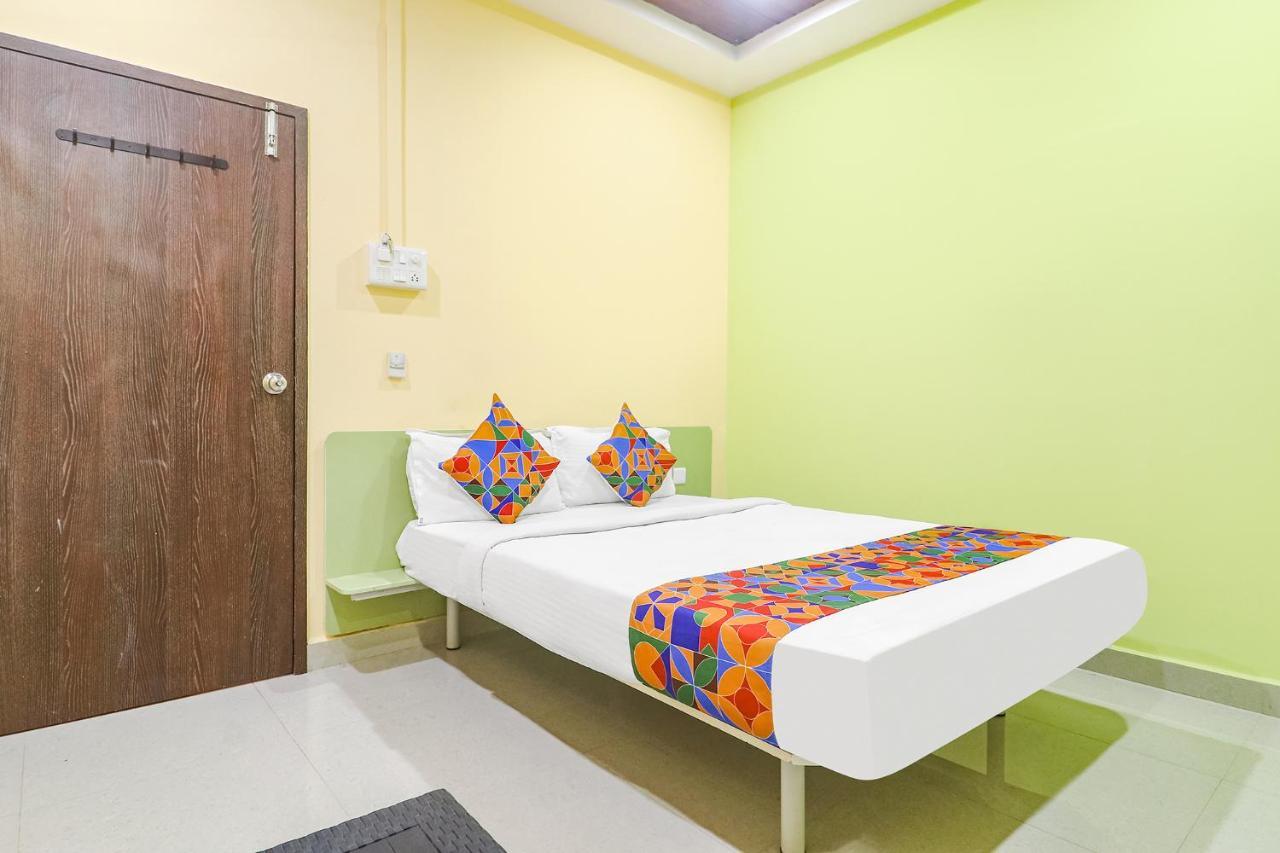Hotel Fabexpress Airport Stay Inn - Nr Hyderabad International Airport, Shamshabad Hyderabad