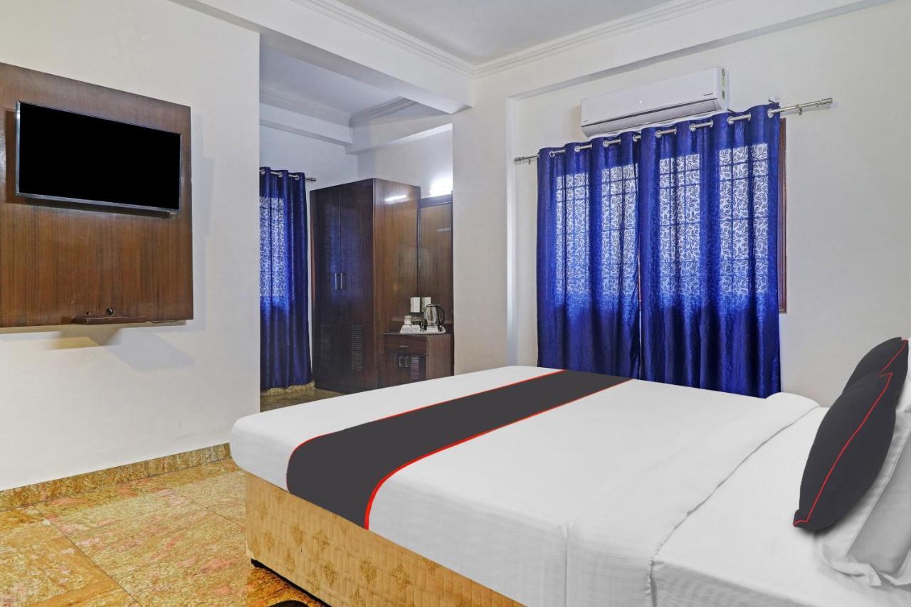 Capital O Halcyon Inr Madhapur Hotel
