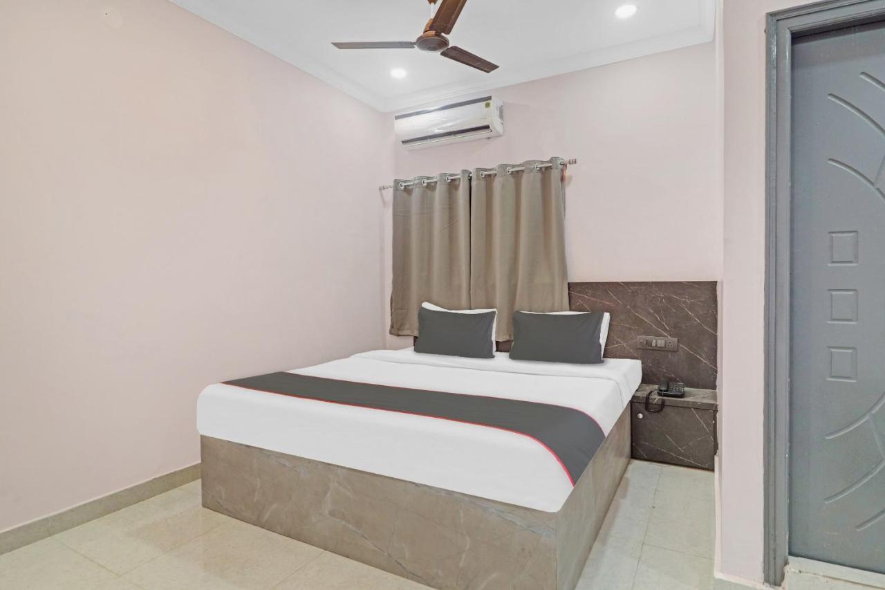 Hotel Collection O Chirag 3*