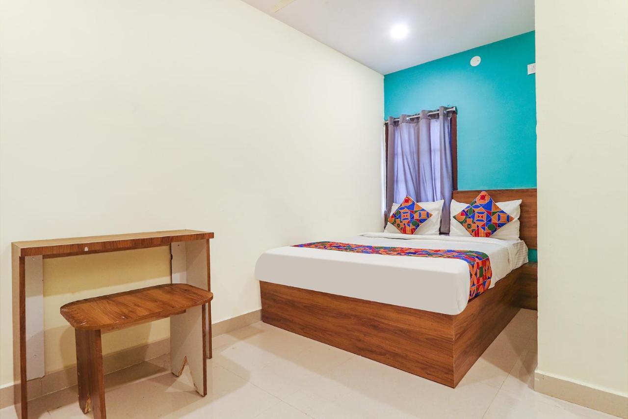 Fabexpress Simra Relax Hotel Hyderabad