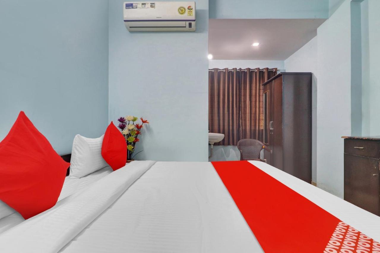 Oyo Flagship Grand Aarvi Near Nexus