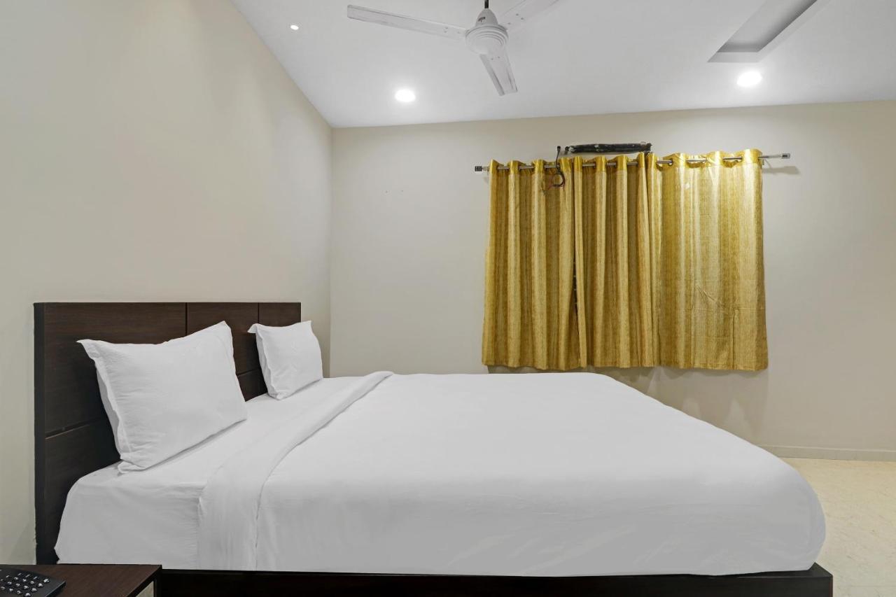 Collection O Panchavati Grand Hotel 3*