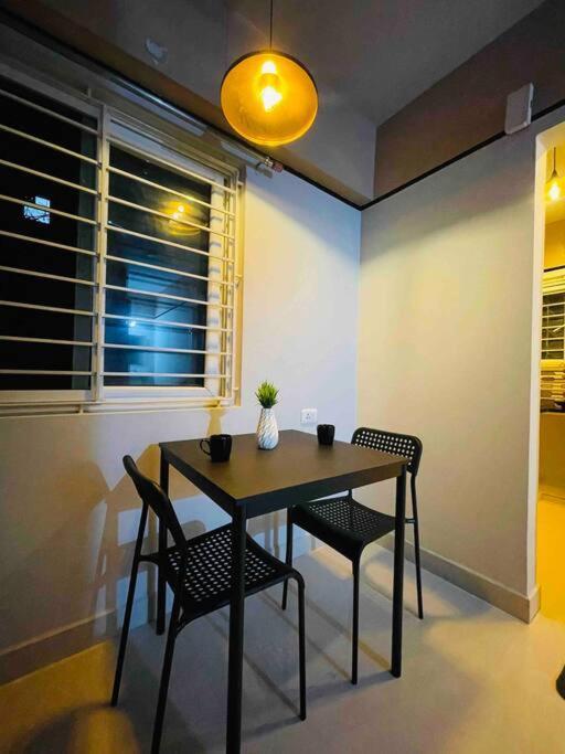 Apricot: 1bhk Humble Abode In Botanical Gardens Apartment *