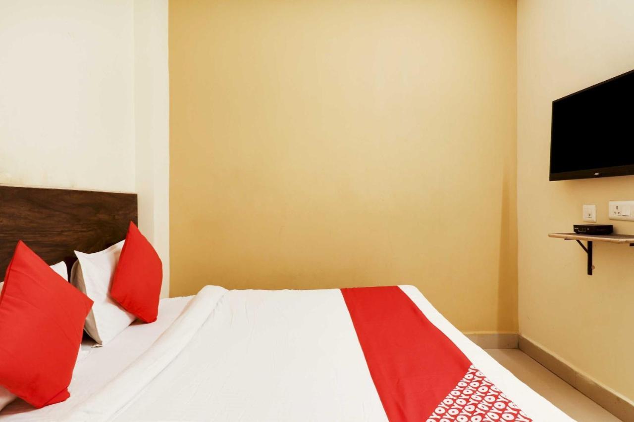 O Sai Pariwar Near Snow World 4*