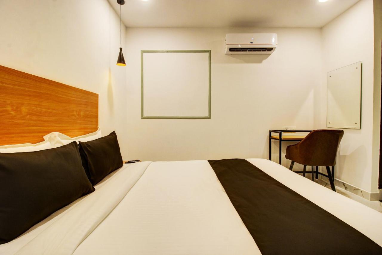 Super Townhouse Rcc Banjara Hills Hotel
