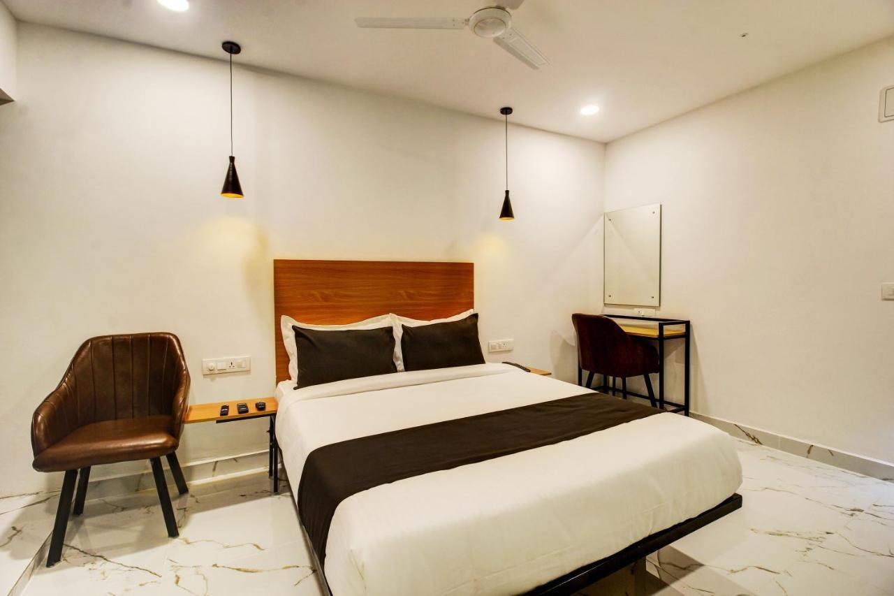 Hotel Super Townhouse Rcc Banjara Hills Hyderabad