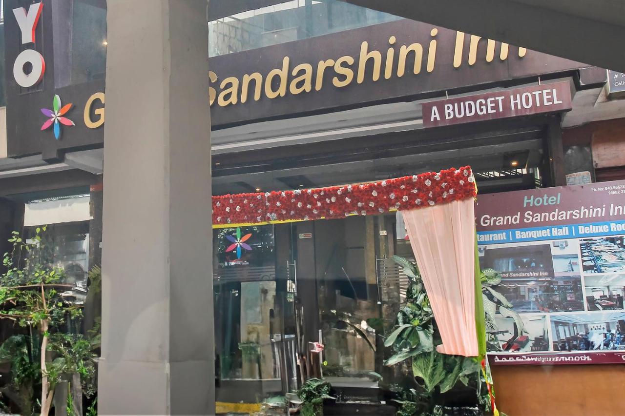Hotel Flagship Grand Sandarshini Near Mgbs Bus Station