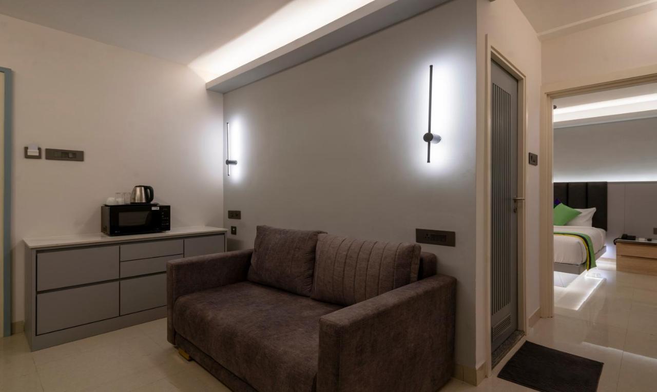 Treebo Premium D Consulate Hotel 3*